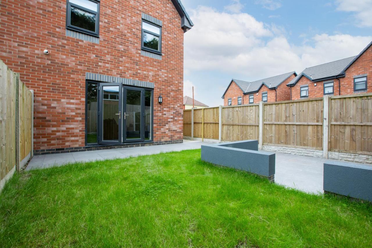 Vila Norris - Parking Wi-Fi Contractors Preston  Exteriér fotografie